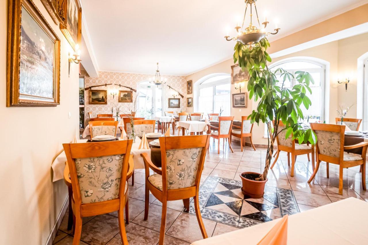 Hotel Squash Centrum Prievidza Dış mekan fotoğraf