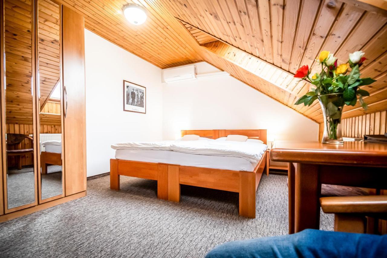 Hotel Squash Centrum Prievidza Dış mekan fotoğraf