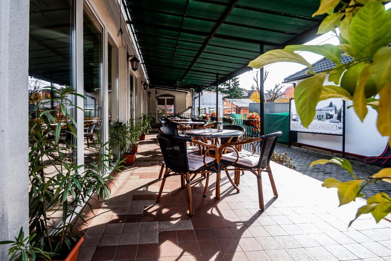 Hotel Squash Centrum Prievidza Dış mekan fotoğraf