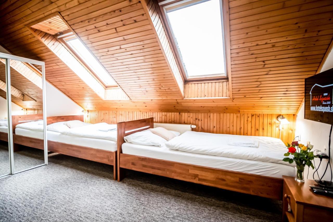 Hotel Squash Centrum Prievidza Dış mekan fotoğraf