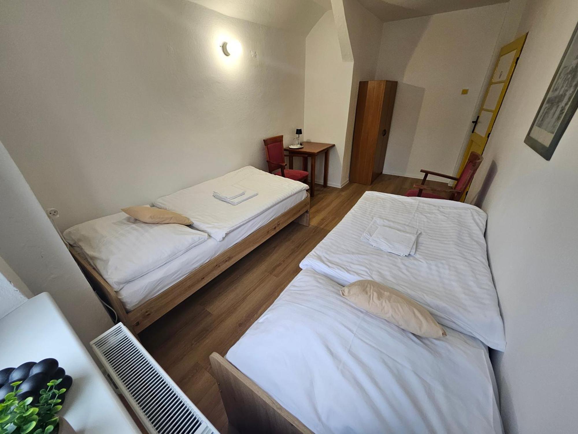 Hotel Squash Centrum Prievidza Oda fotoğraf